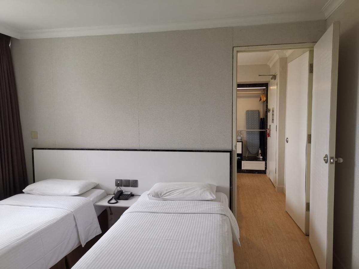 Hotel YMCA One Orchard Singapur Exterior foto